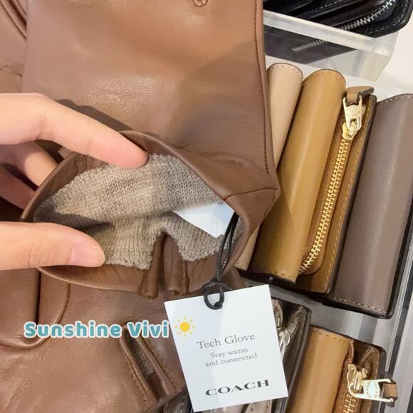 NEW COACH Men's Gloves Saddle Brown Sheep Leather Wool Lined Tech Dark Saddle - Picture 4 of 6